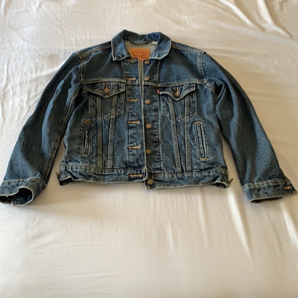Women’s Levi’s Denim Jacket. Size XS